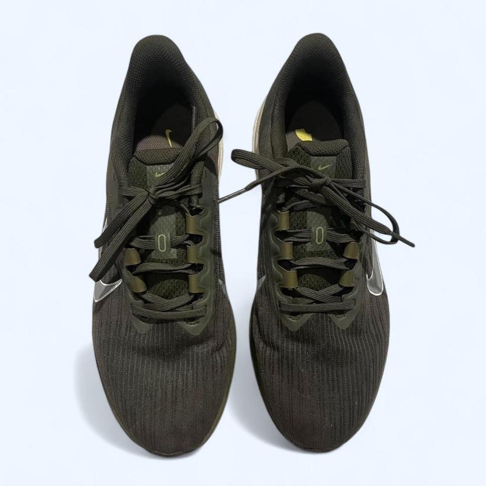 Nike Air Winflo 9 running shoes size 11 in the Sequoia Cargo Khaki colorway - Picture 2 of 8
